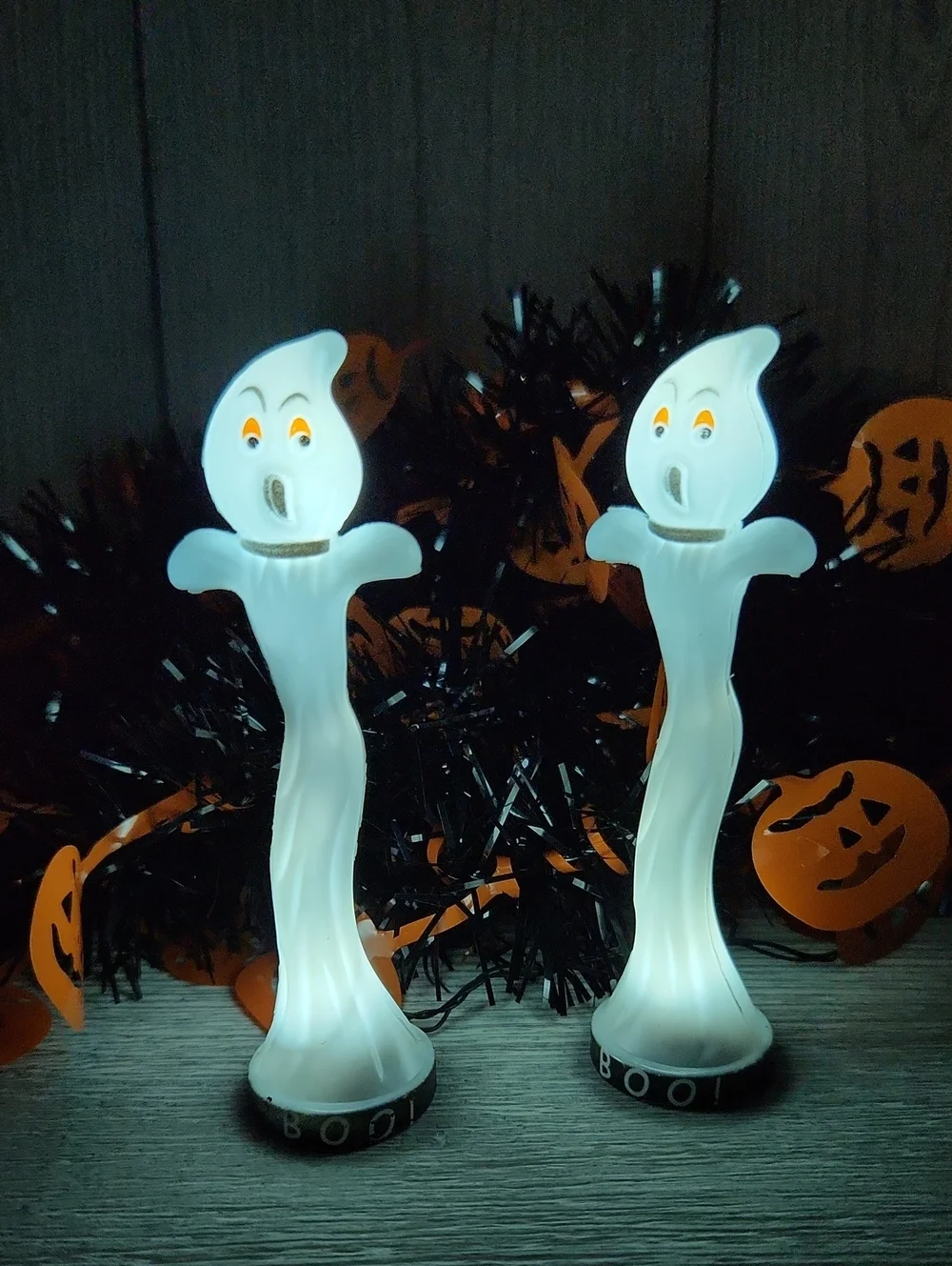 Lemax Spooky Town Halloween Ghost Lamp Posts, Set of 2 14335